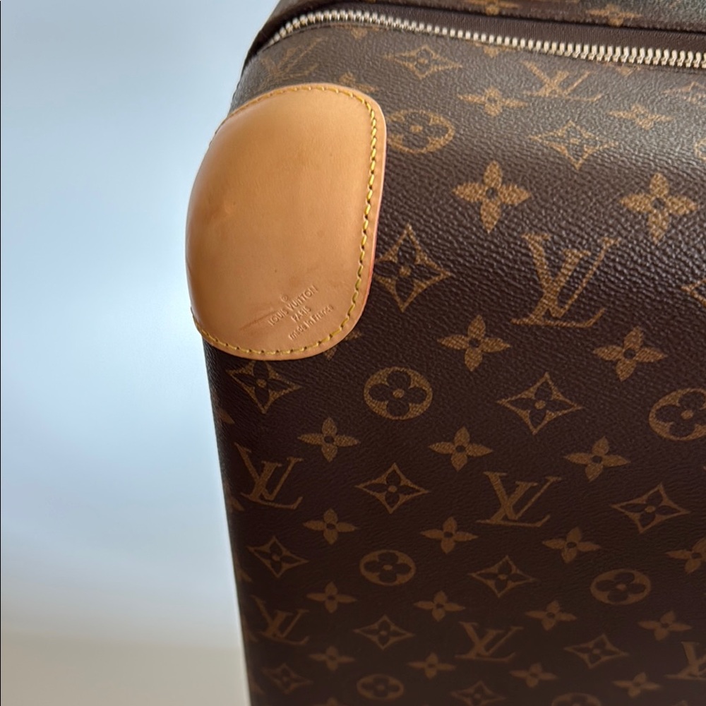 Louis Vuitton Monogram Canvas Travel Bag - Picture 15 of 15